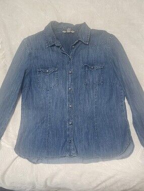 Banana Republic Lightweight Denim Button Down Shirt Size M